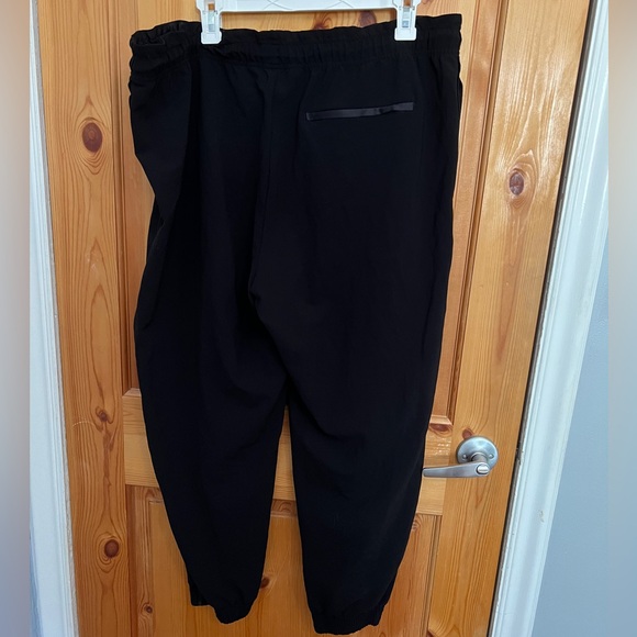 Athleta Black Metropolis Jogger - Picture 6 of 6